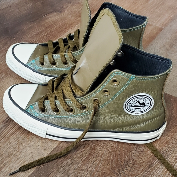 green leather converse